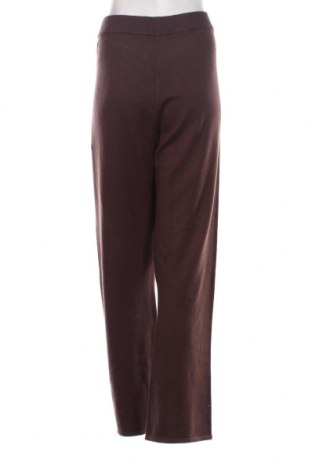 Дамски панталон Ulla Popken, Размер XL, Цвят Кафяв, Цена 32,55 лв.