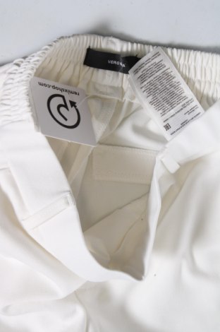 Дамски панталон Vero Moda, Размер XS, Цвят Бял, Цена 62,00 лв.
