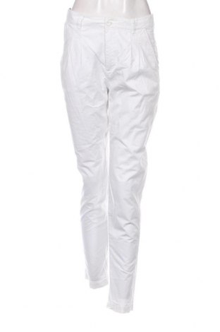 Γυναικείο παντελόνι Vero Moda, Μέγεθος M, Χρώμα Λευκό, Τιμή 13,84 €
