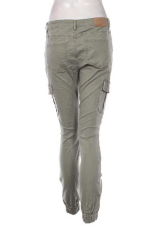 Дамски панталон Vero Moda, Размер M, Цвят Зелен, Цена 19,22 лв.