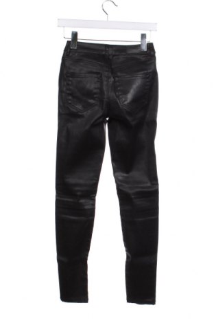 Дамски панталон Vero Moda, Размер XS, Цвят Черен, Цена 11,34 лв.