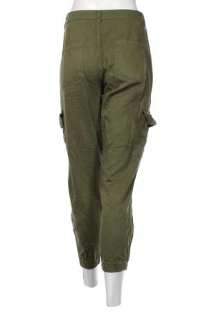 Дамски панталон Zara, Размер XS, Цвят Зелен, Цена 27,00 лв.