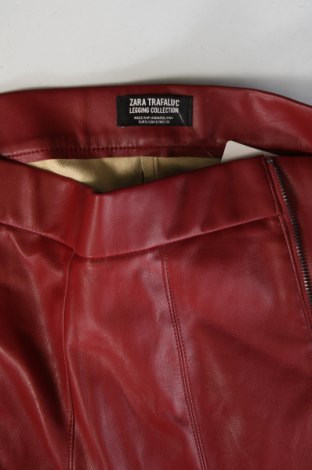 Дамски панталон Zara Trafaluc, Размер S, Цвят Червен, Цена 7,02 лв.