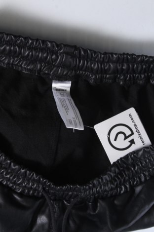 Γυναικείο παντελόνι Zeeman, Μέγεθος XL, Χρώμα Μαύρο, Τιμή 17,94 €