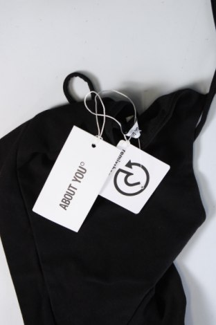 Γυναικείο αμάνικο μπλουζάκι About You, Μέγεθος M, Χρώμα Μαύρο, Τιμή 2,40 €