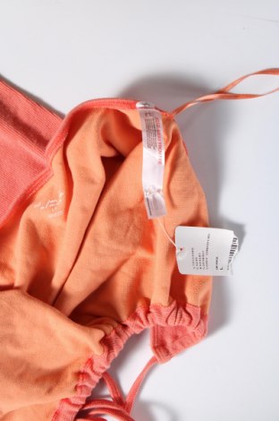 Damentop Out From Under, Größe M, Farbe Orange, Preis 1,62 €