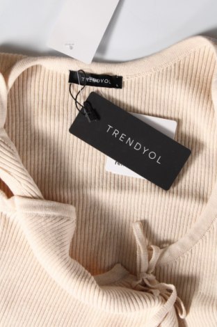 Γυναικείο αμάνικο μπλουζάκι Trendyol, Μέγεθος L, Χρώμα  Μπέζ, Τιμή 8,95 €