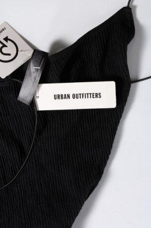 Γυναικείο αμάνικο μπλουζάκι Urban Outfitters, Μέγεθος XL, Χρώμα Μαύρο, Τιμή 9,27 €
