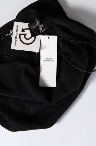 Γυναικείο αμάνικο μπλουζάκι Urban Outfitters, Μέγεθος L, Χρώμα Μαύρο, Τιμή 6,39 €