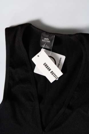 Γυναικείο αμάνικο μπλουζάκι Urban Outfitters, Μέγεθος XS, Χρώμα Μαύρο, Τιμή 15,98 €