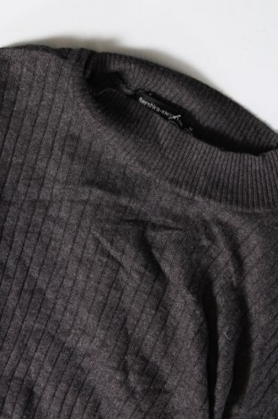 Дамски пуловер Bershka, Размер S, Цвят Сив, Цена 11,60 лв.