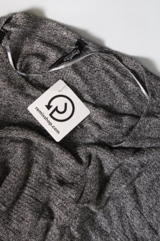 Дамски пуловер Bershka, Размер M, Цвят Сив, Цена 5,80 лв.
