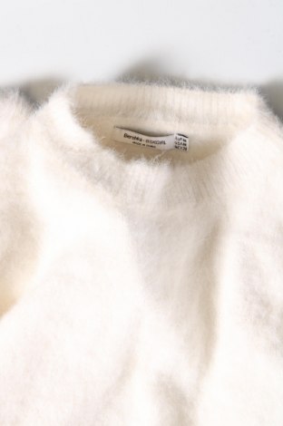 Дамски пуловер Bershka, Размер M, Цвят Бял, Цена 29,00 лв.
