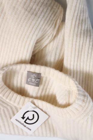 Γυναικείο πουλόβερ FTC, Μέγεθος S, Χρώμα  Μπέζ, Τιμή 96,37 €