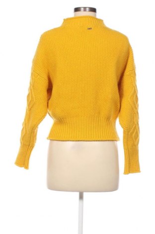 Дамски пуловер Guess, Размер L, Цвят Жълт, Цена 75,03 лв.