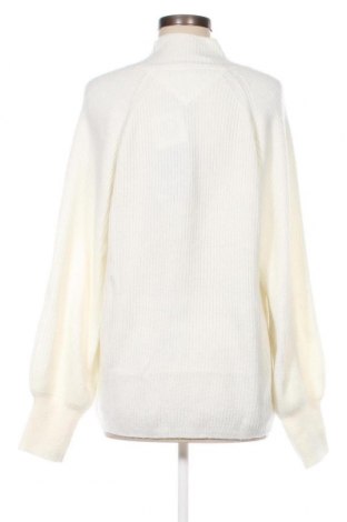 Дамски пуловер Tommy Jeans, Размер M, Цвят Екрю, Цена 102,00 лв.
