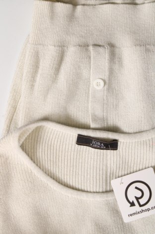Дамски пуловер iORA, Размер M, Цвят Бял, Цена 12,47 лв.