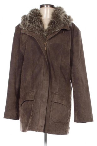 Дамско кожено палто TCM, Размер M, Цвят Кафяв, Цена 99,00 лв.