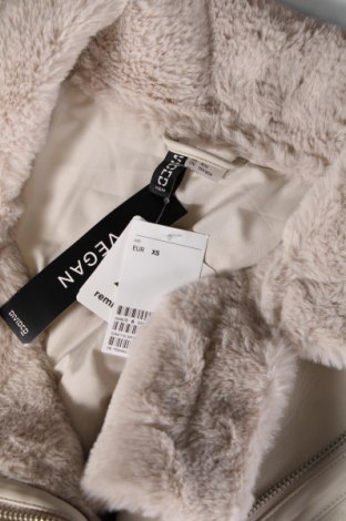 Дамско кожено яке H&M Divided, Размер XS, Цвят Екрю, Цена 51,35 лв.