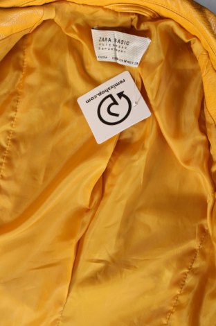 Дамско кожено яке Zara, Размер M, Цвят Жълт, Цена 41,00 лв.