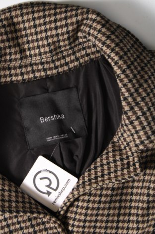 Дамско палто Bershka, Размер M, Цвят Многоцветен, Цена 68,80 лв.