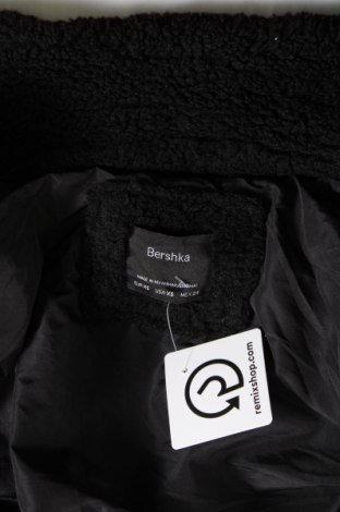 Dámsky kabát  Bershka, Veľkosť XS, Farba Čierna, Cena  30,34 €