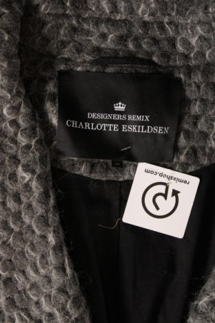 Γυναικείο παλτό Designers Remix By Charlotte Eskildsen, Μέγεθος M, Χρώμα Γκρί, Τιμή 38,35 €