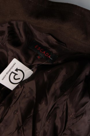 Дамско палто Escada, Размер L, Цвят Кафяв, Цена 144,50 лв.