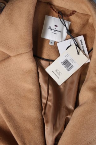 Дамско палто Pepe Jeans, Размер L, Цвят Бежов, Цена 251,60 лв.