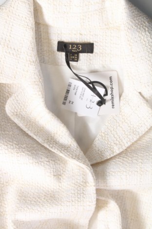 Дамско палто Un Deux Trois, Размер XS, Цвят Бял, Цена 202,05 лв.
