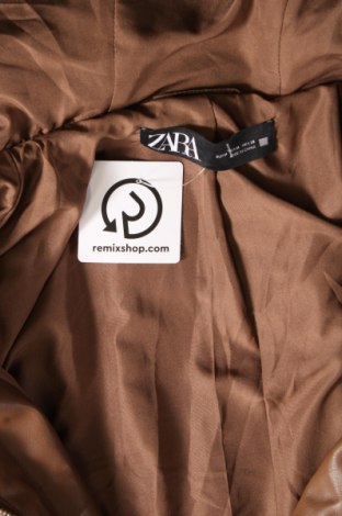 Дамско палто Zara, Размер M, Цвят Кафяв, Цена 40,12 лв.