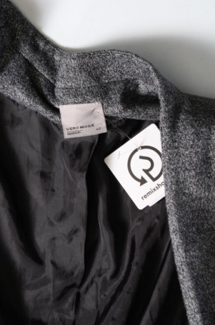 Дамско сако Vero Moda, Размер L, Цвят Сив, Цена 78,58 лв.