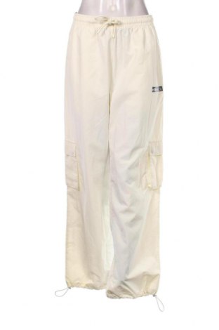 Γυναικείο αθλητικό παντελόνι Ellesse, Μέγεθος M, Χρώμα Λευκό, Τιμή 31,96 €
