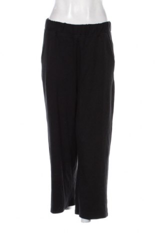 Γυναικείο αθλητικό παντελόνι Urban Classics, Μέγεθος XL, Χρώμα Μαύρο, Τιμή 21,83 €