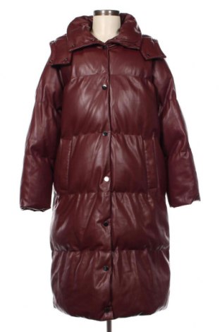 Γυναικείο μπουφάν Guess, Μέγεθος M, Χρώμα Κόκκινο, Τιμή 61,47 €