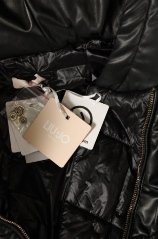Dámska bunda  Liu Jo, Veľkosť XS, Farba Čierna, Cena  78,56 €