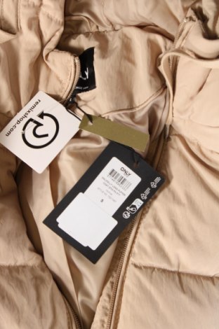 Γυναικείο μπουφάν ONLY, Μέγεθος S, Χρώμα  Μπέζ, Τιμή 37,87 €