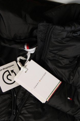 Dámska bunda  Tommy Hilfiger, Veľkosť M, Farba Čierna, Cena  98,20 €