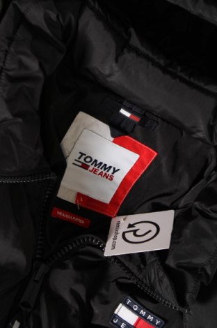 Dámská bunda  Tommy Jeans, Velikost L, Barva Černá, Cena  5 522,00 Kč