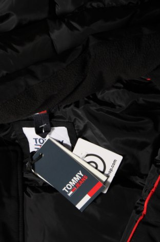 Γυναικείο μπουφάν Tommy Jeans, Μέγεθος L, Χρώμα Μαύρο, Τιμή 98,20 €