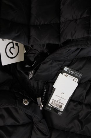 Dámska bunda  Vero Moda, Veľkosť XS, Farba Čierna, Cena  27,81 €