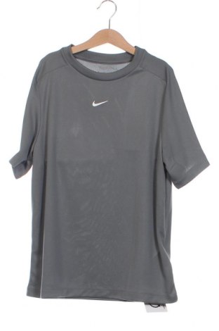 Παιδικό μπλουζάκι Nike, Μέγεθος 10-11y/ 146-152 εκ., Χρώμα Γκρί, Τιμή 24,33 €