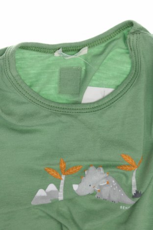 Kinder T-Shirt United Colors Of Benetton, Größe 3-6m/ 62-68 cm, Farbe Grün, Preis € 4,08