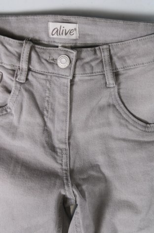 Detské džínsy  Alive, Veľkosť 9-10y/ 140-146 cm, Farba Sivá, Cena  18,14 €