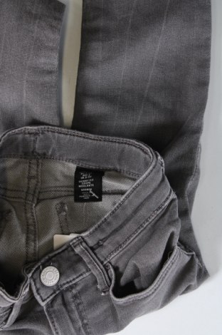 Dziecięce jeansy H&M, Rozmiar 2-3y/ 98-104 cm, Kolor Szary, Cena 35,96 zł
