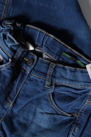 Dziecięce jeansy United Colors Of Benetton, Rozmiar 9-10y/ 140-146 cm, Kolor Niebieski, Cena 41,79 zł