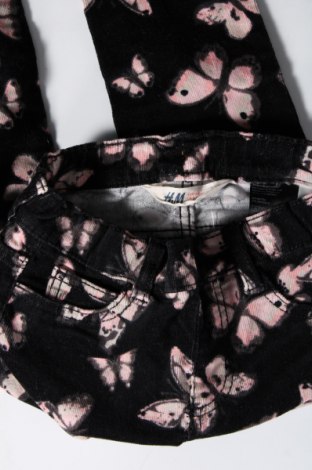 Παιδικό κοτλέ παντελόνι H&M, Μέγεθος 3-4y/ 104-110 εκ., Χρώμα Μαύρο, Τιμή 5,61 €