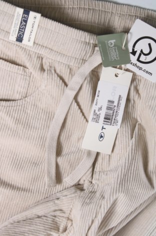 Pantaloni de catifea reiată, pentru copii Tom Tailor, Mărime 11-12y/ 152-158 cm, Culoare Bej, Preț 35,79 Lei