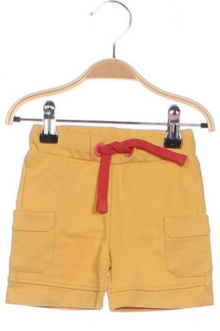 Παιδικό κοντό παντελόνι Guess, Μέγεθος 3-6m/ 62-68 εκ., Χρώμα Κίτρινο, Τιμή 32,47 €