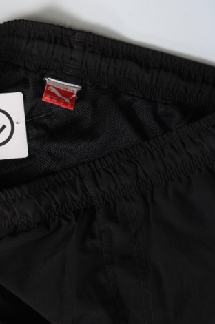 Detské krátke nohavice  PUMA, Veľkosť 15-18y/ 170-176 cm, Farba Čierna, Cena  19,00 €